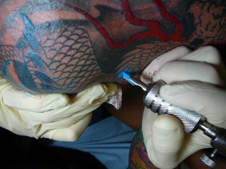tatovering eller, eller piercing, infektion ikke, risiko infektion