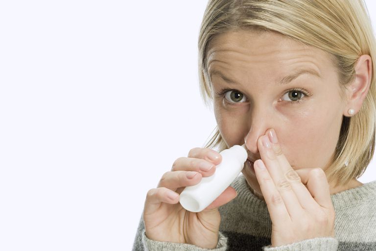 løbende næse, kolde symptomer, dine bihuler, disse næsesprayer, eller allergi, forårsaget forkølelse