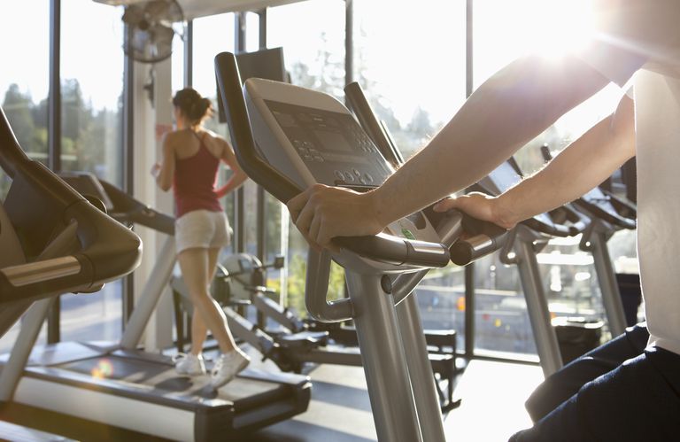 flere kalorier, færre kalorier, Calorie counters, dine træningsprogrammer, disse faktorer, faktor alder