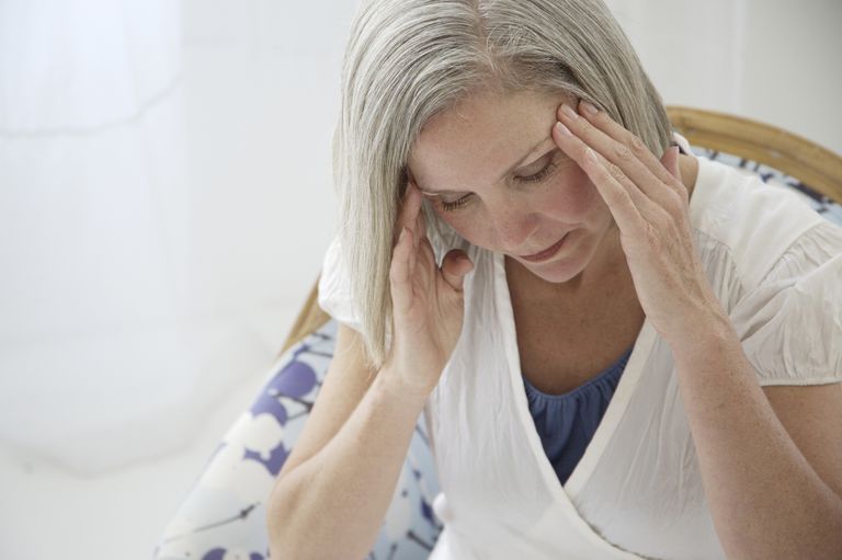 efter overgangsalderen, højfrekvente hovedpine, kvinder perimenopause, migræne forbedres