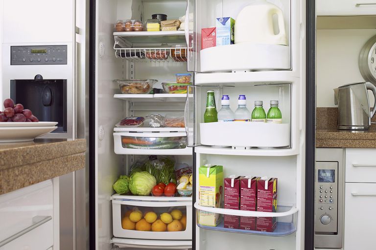 køleskab rent, eller andre, køleskab rent organiseret, køleskab sund, organisere køleskab, rent organiseret